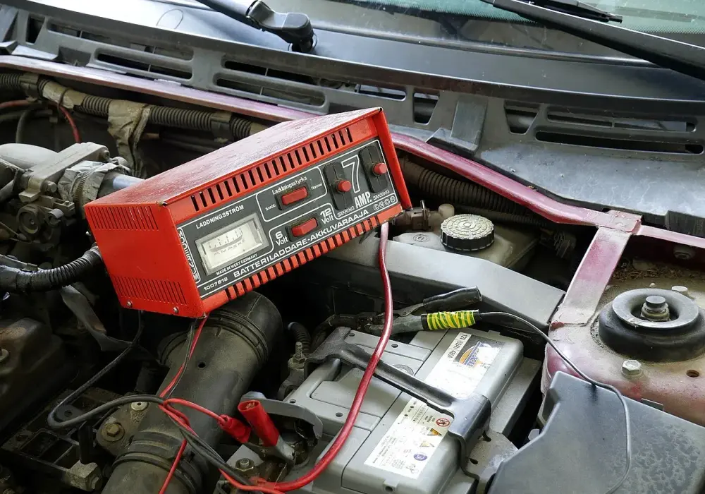 Alternator - jak sprawdzić ładowanie i uniknąć awarii?