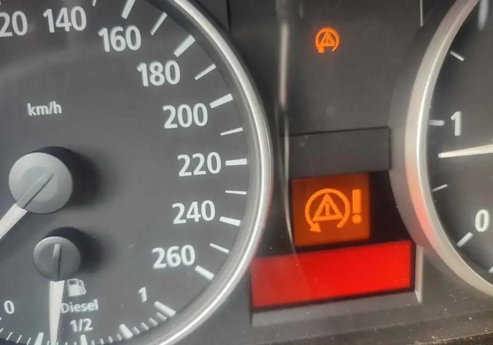 DTC w BMW - Co to jest i jak używać? Kontrolki, porady
