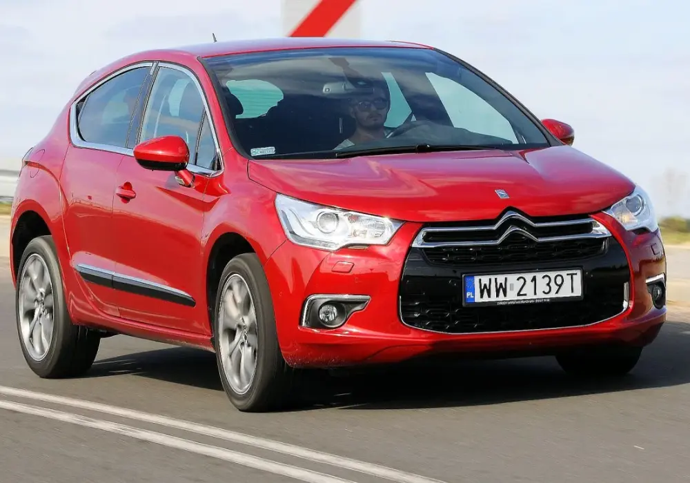 Citroën DS4 - Czy warto go kupić? Opinie, silniki, usterki
