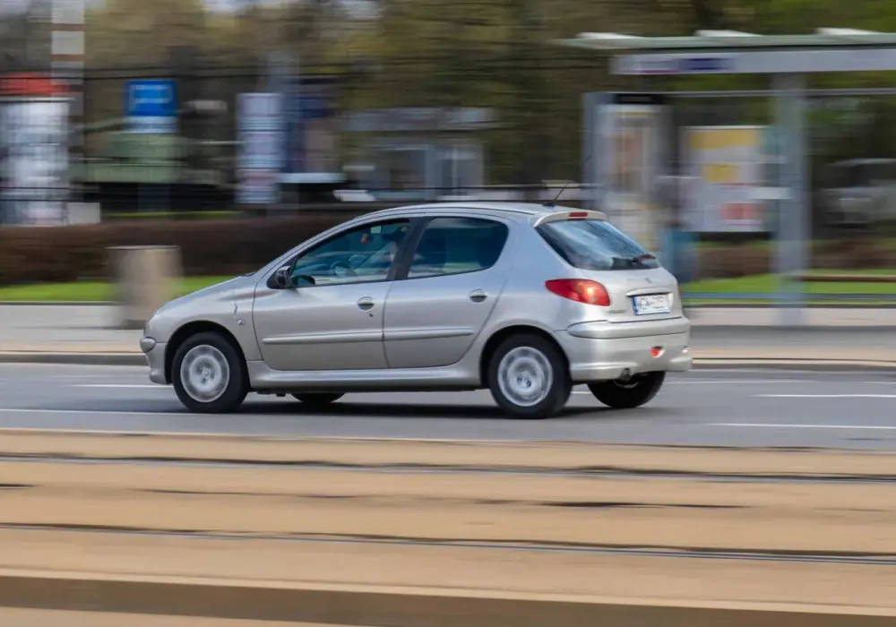 Peugeot 206+ - Czy ten tani hatchback ma jeszcze sens?