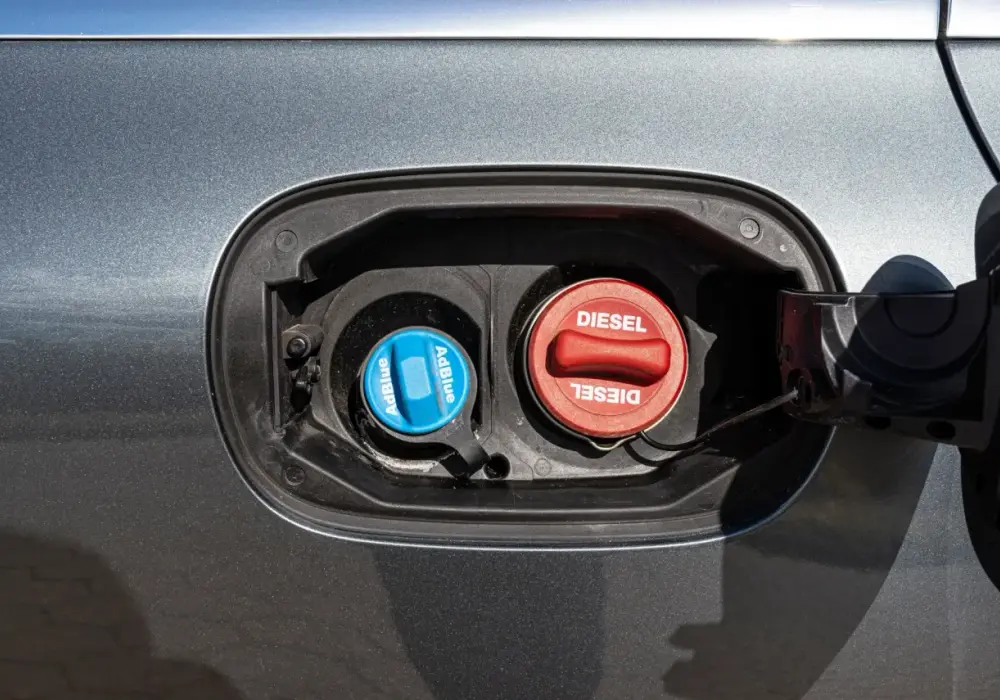 AdBlue w dieslu - co to, jak dolewać i uniknąć problemów?