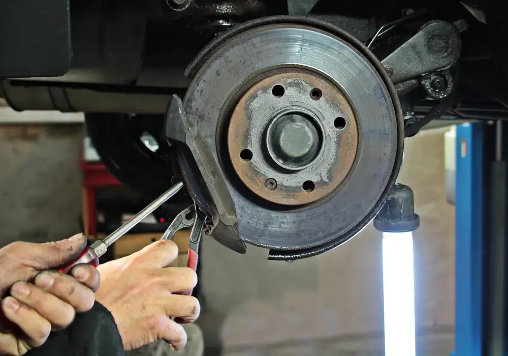 Wymiana linki hamulca ręcznego - Czy zrobisz to sam?