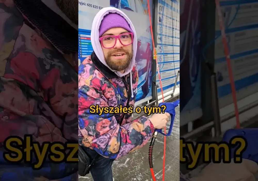 Jak umyć samochód na myjni za darmo i nie przepłacać za usługi
