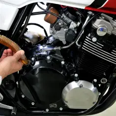MOTUL 3000 20W50 – idealny olej do motocykli, który chroni silnik