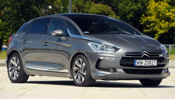 Citroën DS5 - Czy warto kupić? Wybierz mądrze i unikaj pułapek!