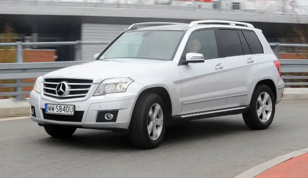Mercedes GLK - Czy warto kupić? Opinie, silniki, wady i zalety
